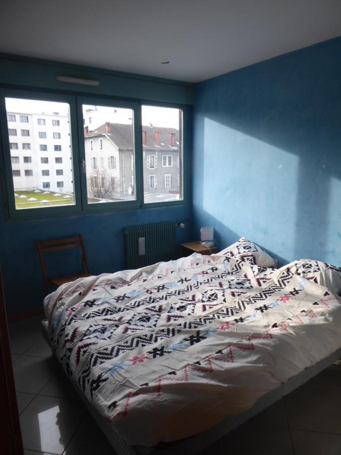 Chambre Dans Un Appartement Annecy Gare-Centre المظهر الخارجي الصورة